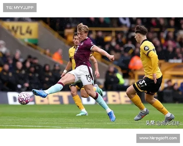 西汉姆联3-2险胜伯恩利，赢得保级关键三分